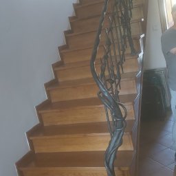 Schody przed renowacją