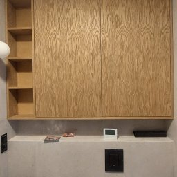 Mateusz Kowalczuk - Szafka z płyty stolarskiej dębowej, olejowana