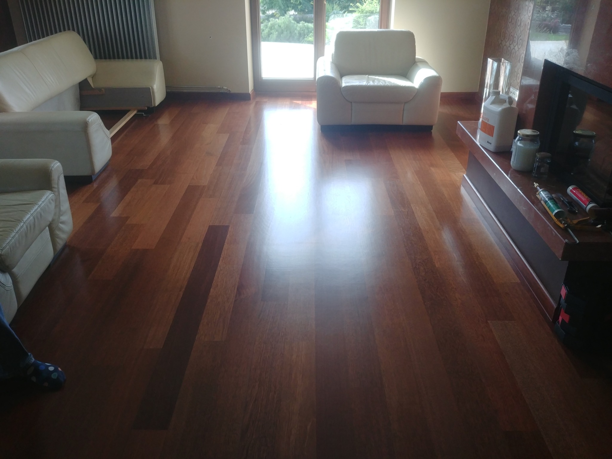 Podłoga po renowacji, drewno merbau