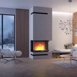 Nowoczesny salon z paleniskiem, widok na zaśnieżony krajobraz przez duże okno, minimalistyczny wystrój z białymi meblami i drewnianymi akcentami.