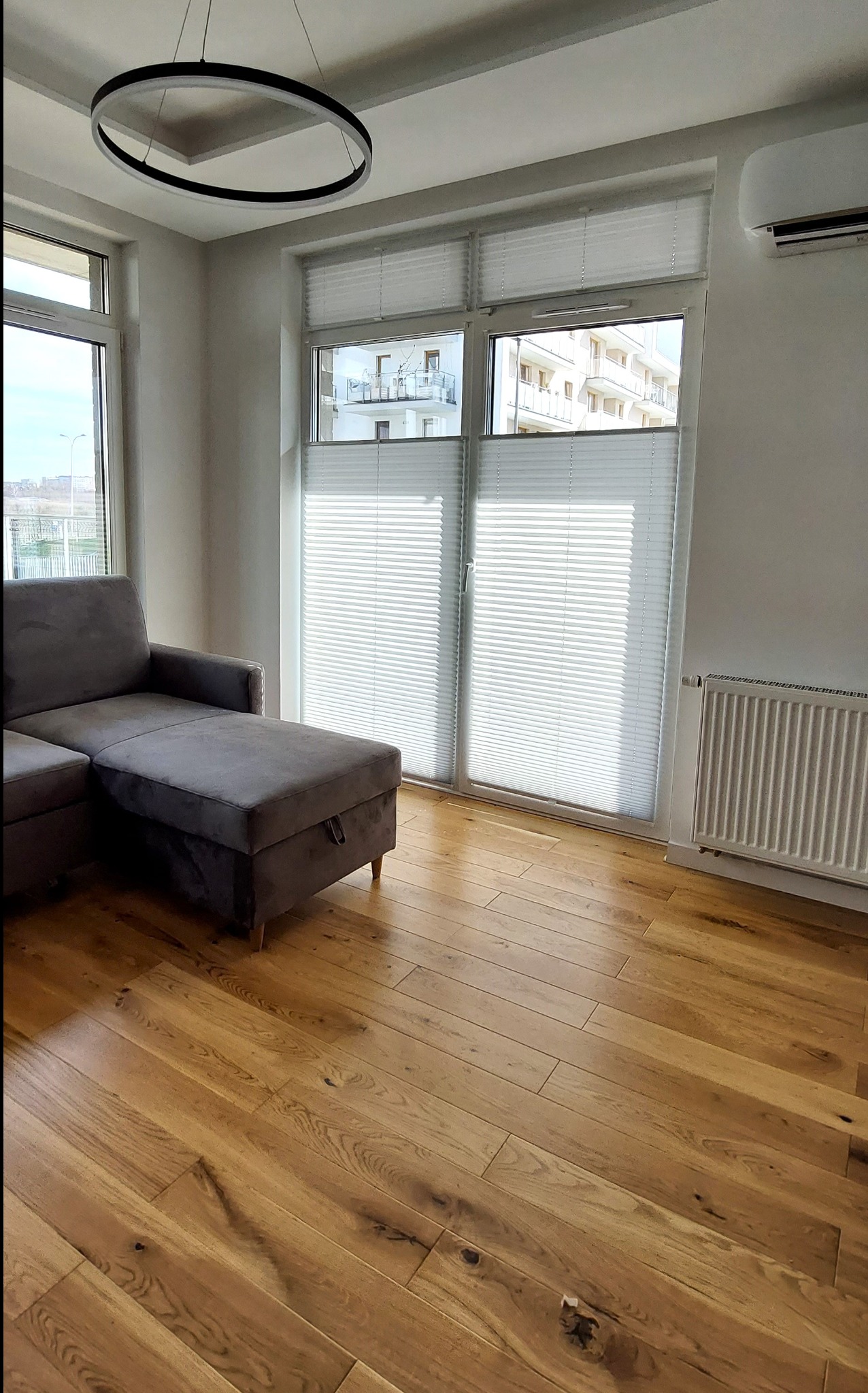 Plisy w dużych oknach - montaż na listwach przyszybowych plisy lublin