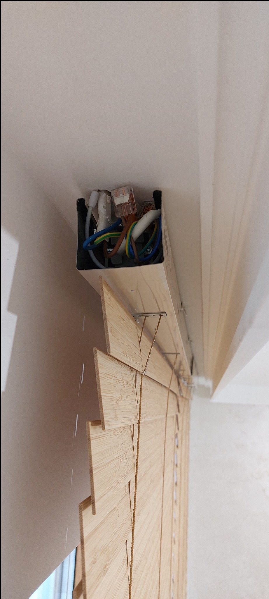 Rynna górna Żaluzji elektrycznej