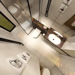 Wizualizacja łazienki z drewnianymi akcentami, widok z góry, z oknem z widokiem na zieleń, minimalistycznymi grafikami na ścianie i logo architekta wnętrz.