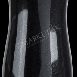 PRACOWNIA KAMIENIA LEXBUD SP Z O.O. - Wazon nagrobny z czarnego, polerowanego kamienia z widocznym logotypem producenta.