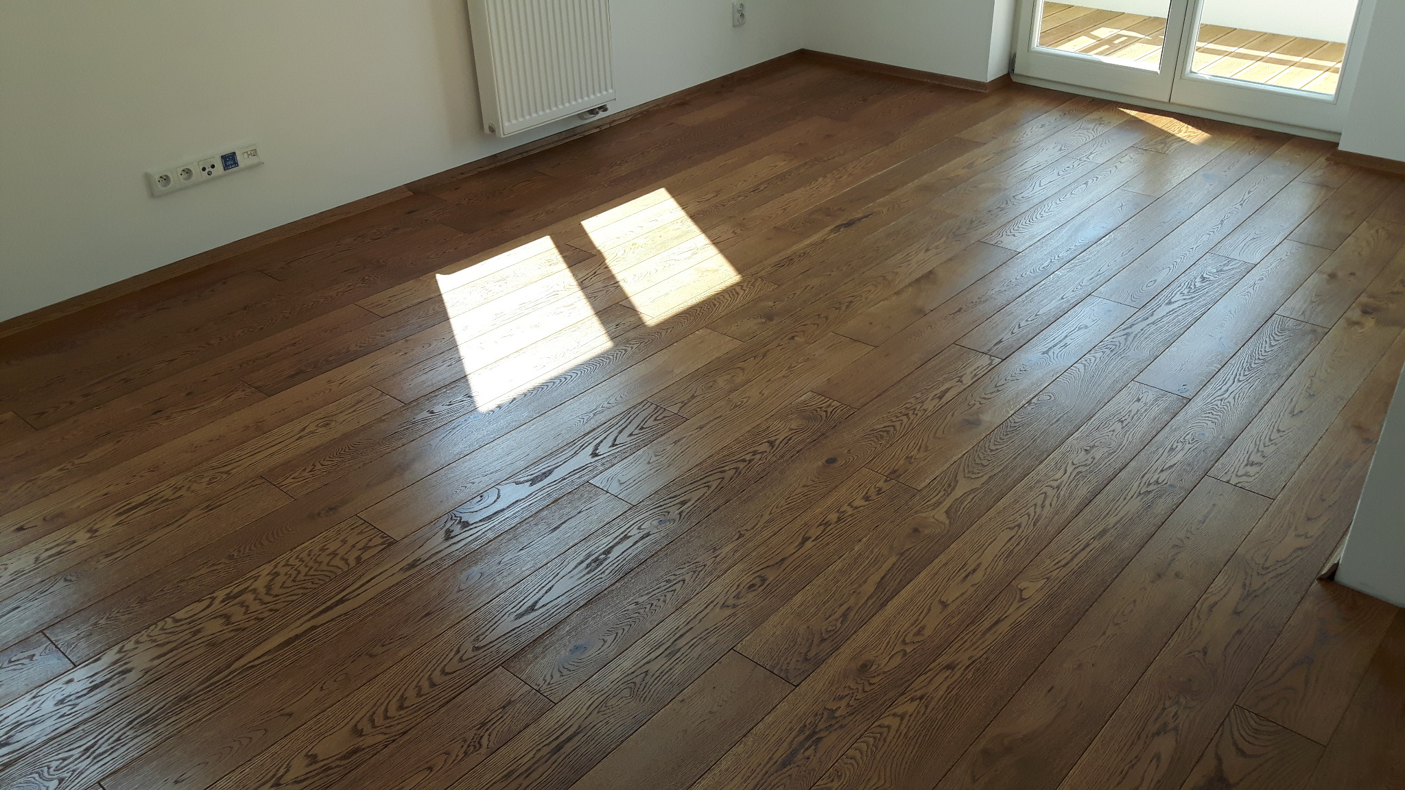 Dąb fazowany olejowany kolor koniak