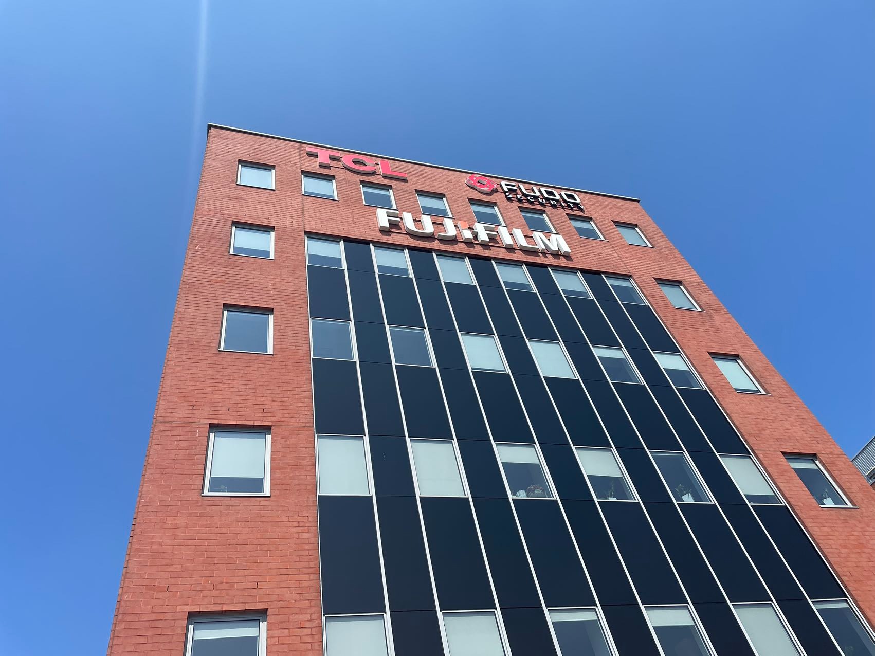 Local service team based in Warsaw