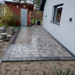 Układanie kostki brukowej Suchorze 4