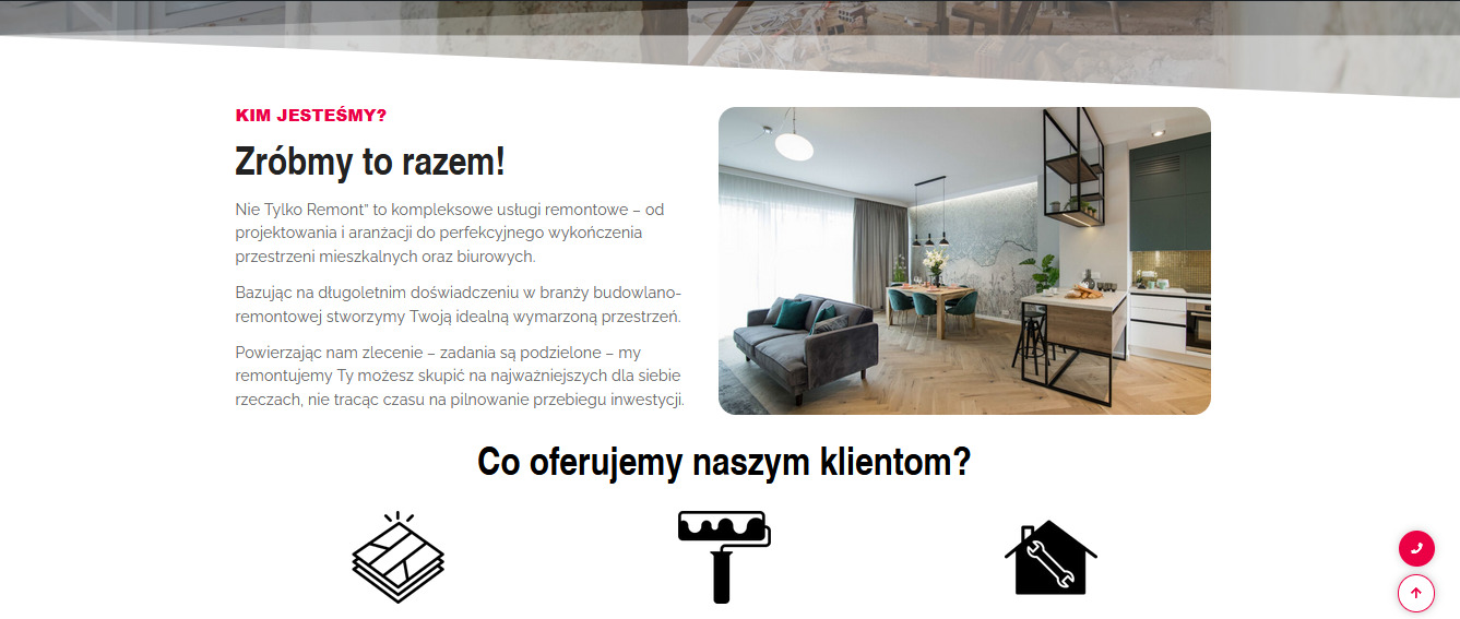 Aranżacja wnętrza salonu z aneksem kuchennym, w stylu nowoczesnym. Widoczna szara sofa z zielonymi poduszkami, drewniany stół z zielonymi krzesłami oraz fragment aneksu kuchennego z barkiem...