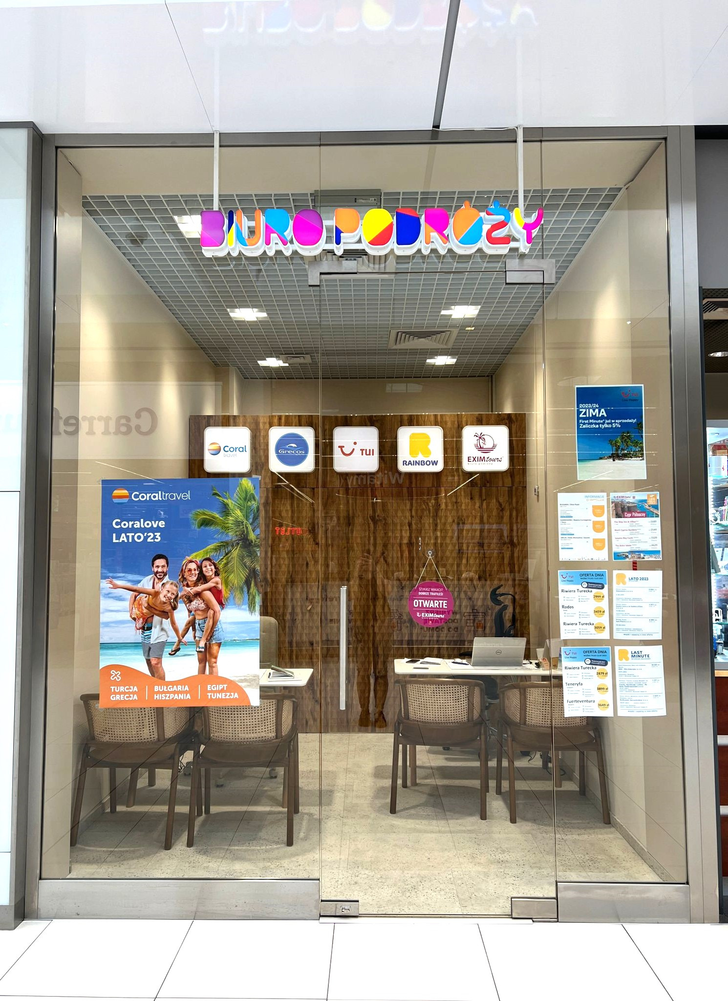 Biuro Podróży w Krakowie - Centrum Handlowym Nowe Czyżyny