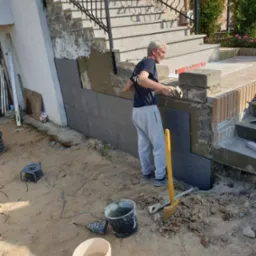 klejenie steropianu plus syatkia klej pod klinkier