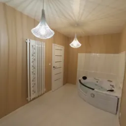 Nowoczesna łazienka z narożną wanną z hydromasażem, grzejnikiem dekoracyjnym z motywem roślinnym i designerskimi lampami wiszącymi, oświetlającymi kremowe ściany i jasną podłogę.