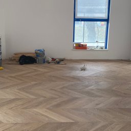 Roman Ozerenskyi - Tapetowanie Warszawa