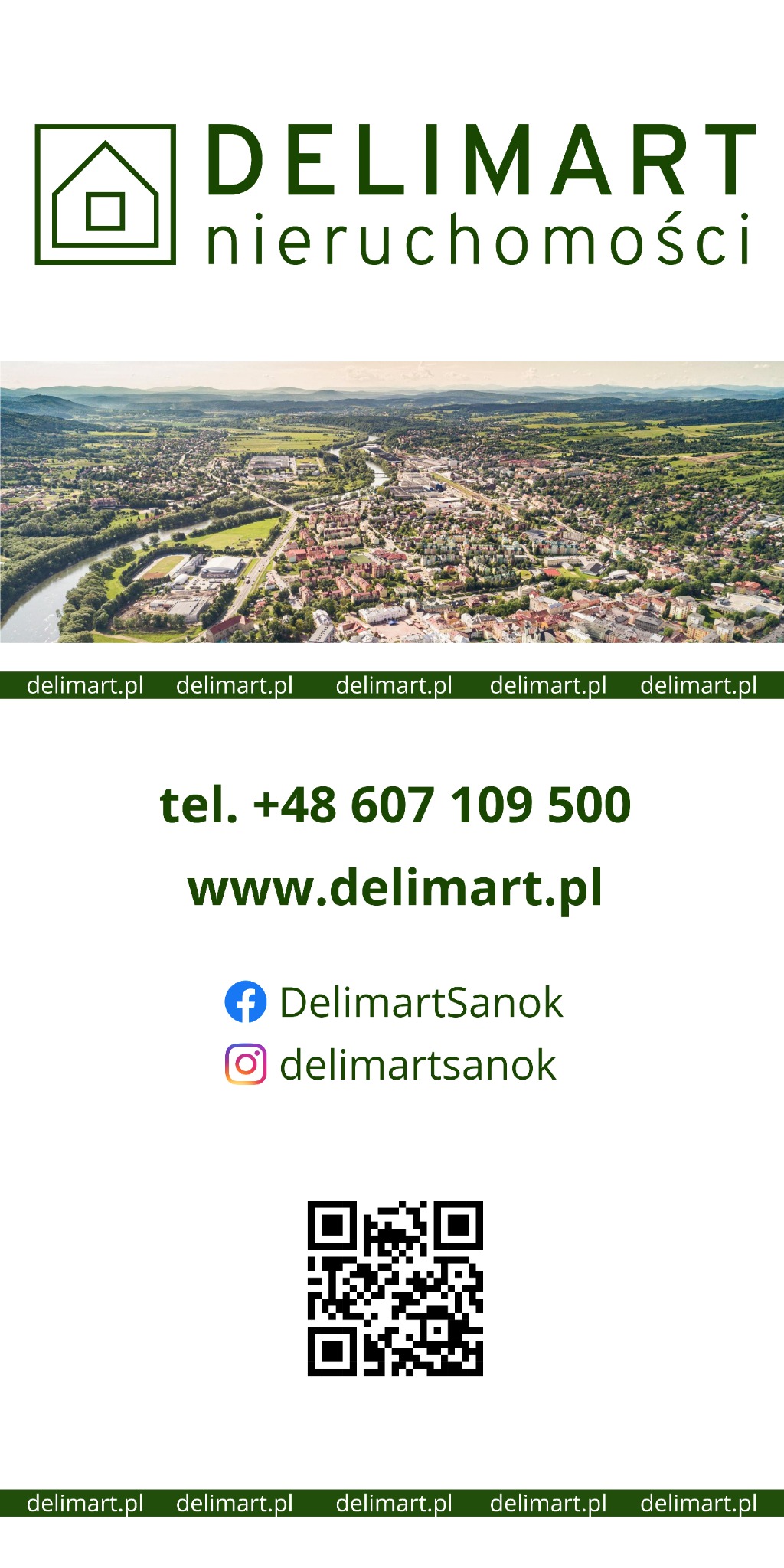 Logo firmy Delimart Nieruchomości z zielonym symbolem domu, nazwą firmy i panoramą miasta Sanok w tle, uzupełnione o dane kontaktowe, adres strony internetowej i kody QR.