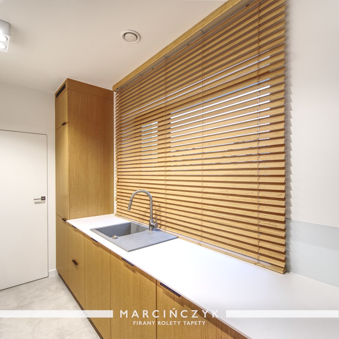 Roleta bambusowa do nowoczesnej kuchni.