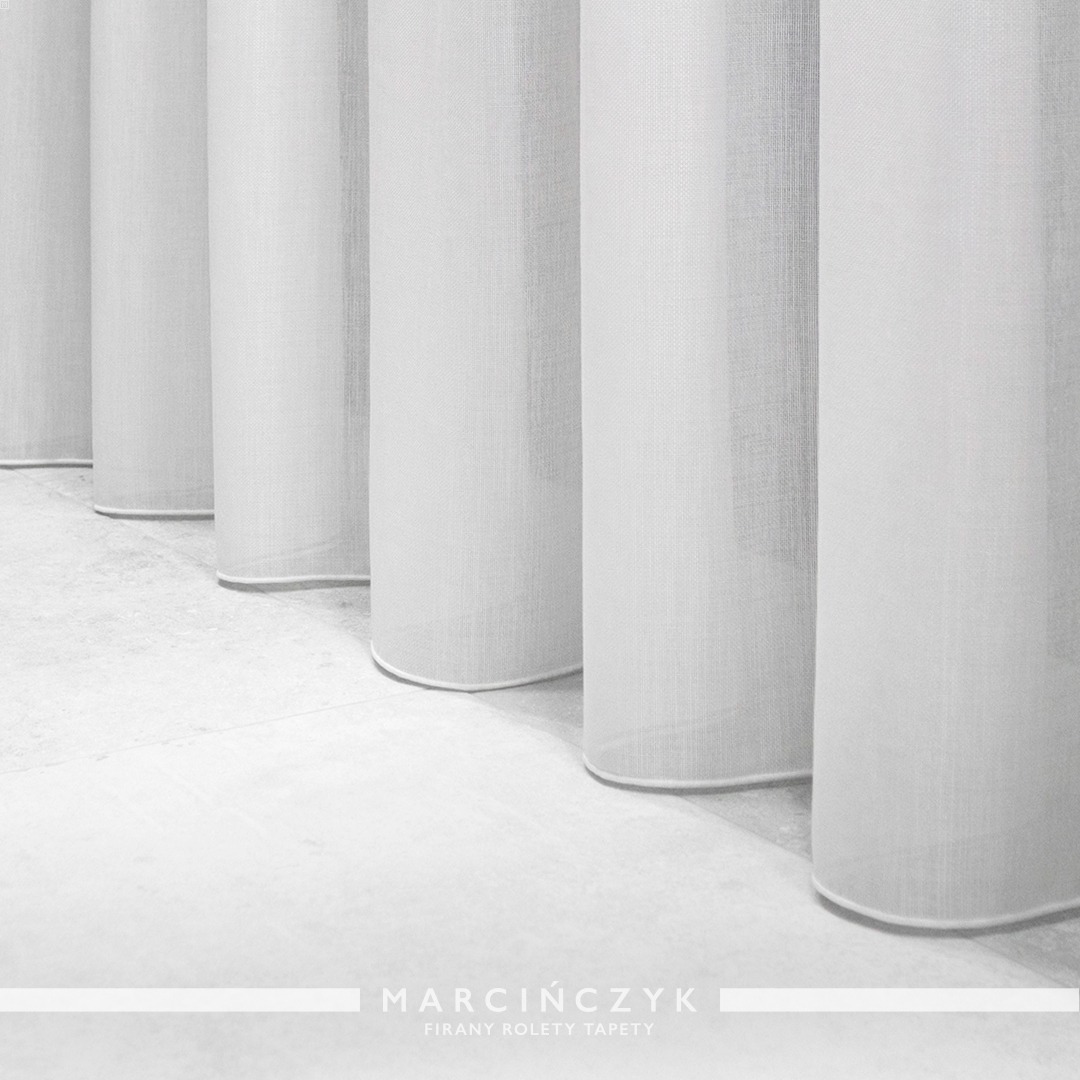 Ile nad podłogą powinny wisieć firany?