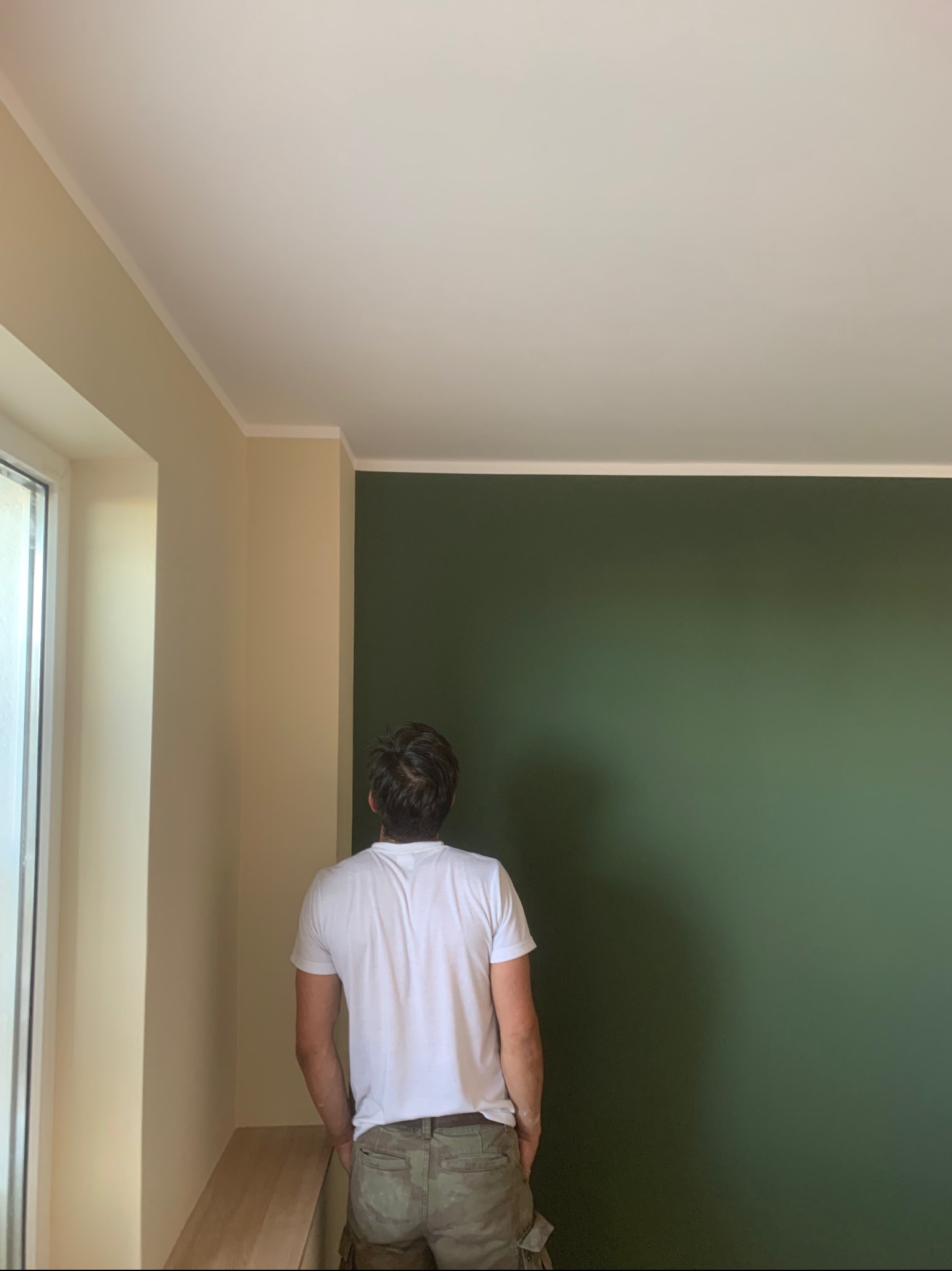 Szpachlowanie, malowanie salonu