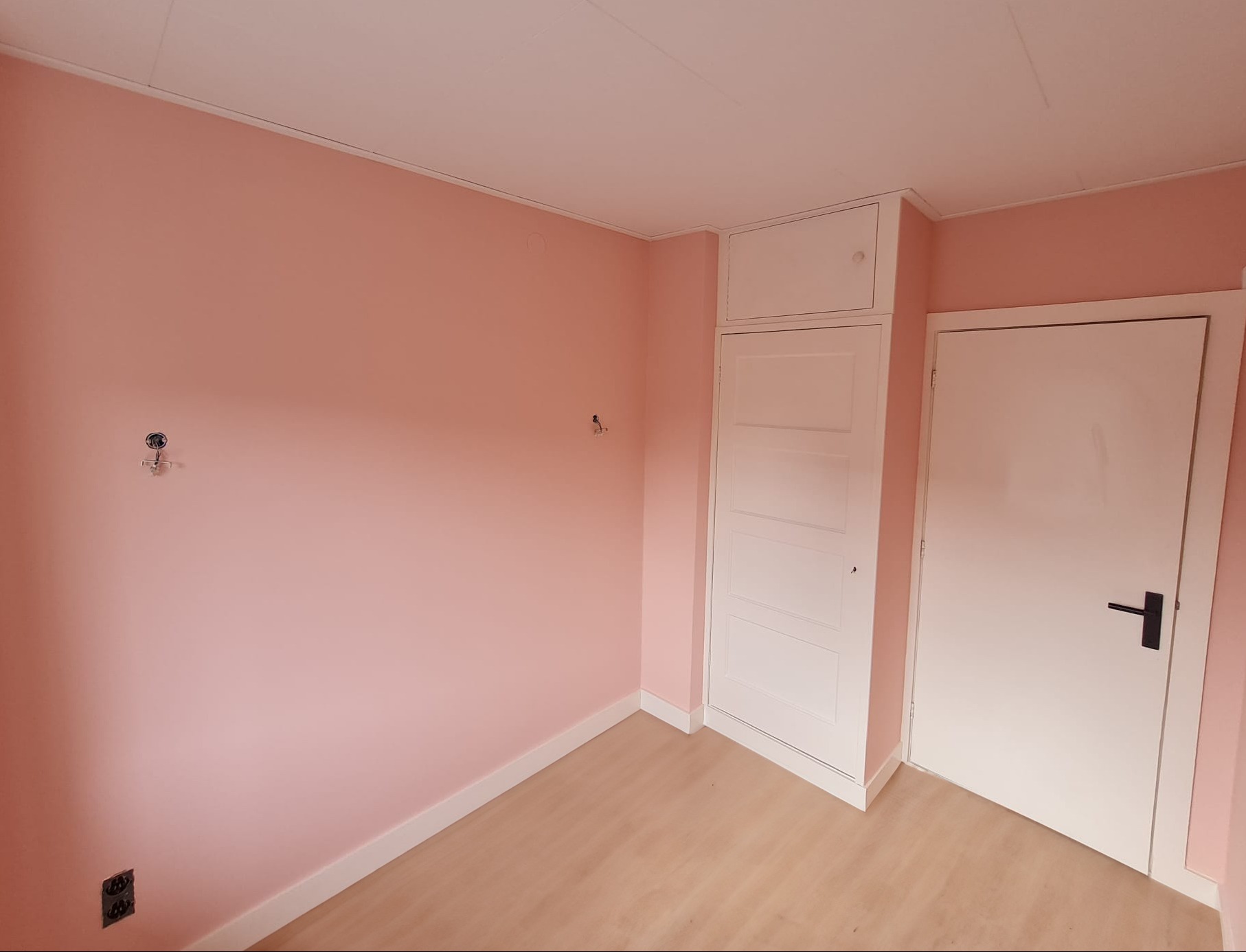 Odświeżenie pokoju dla noworodka.