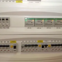 Nettec - Istalacja inteligentnego budynku oparta na systemie F&Home Radio