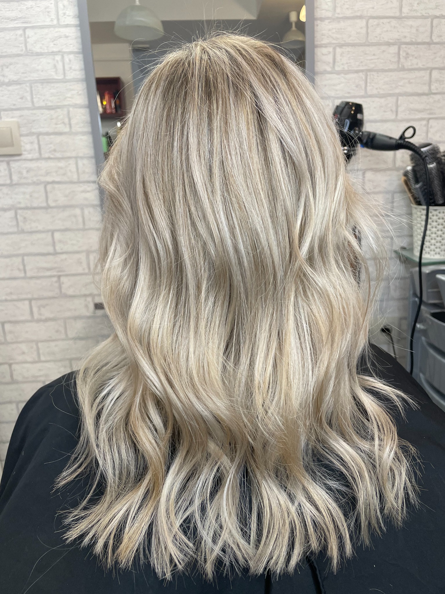 Efekt koloryzacji blond