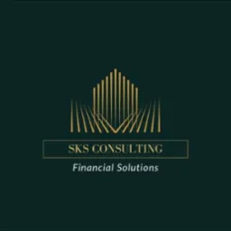 Logo firmy SKS Consulting z napisem Financial Solutions na ciemnozielonym tle.