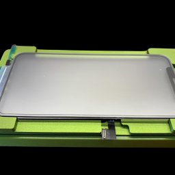 Wymiana szybek, regeneracja ekranów 