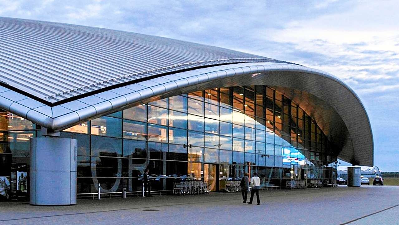 Przejazd z i na lotnisko Jasionka Rzeszów