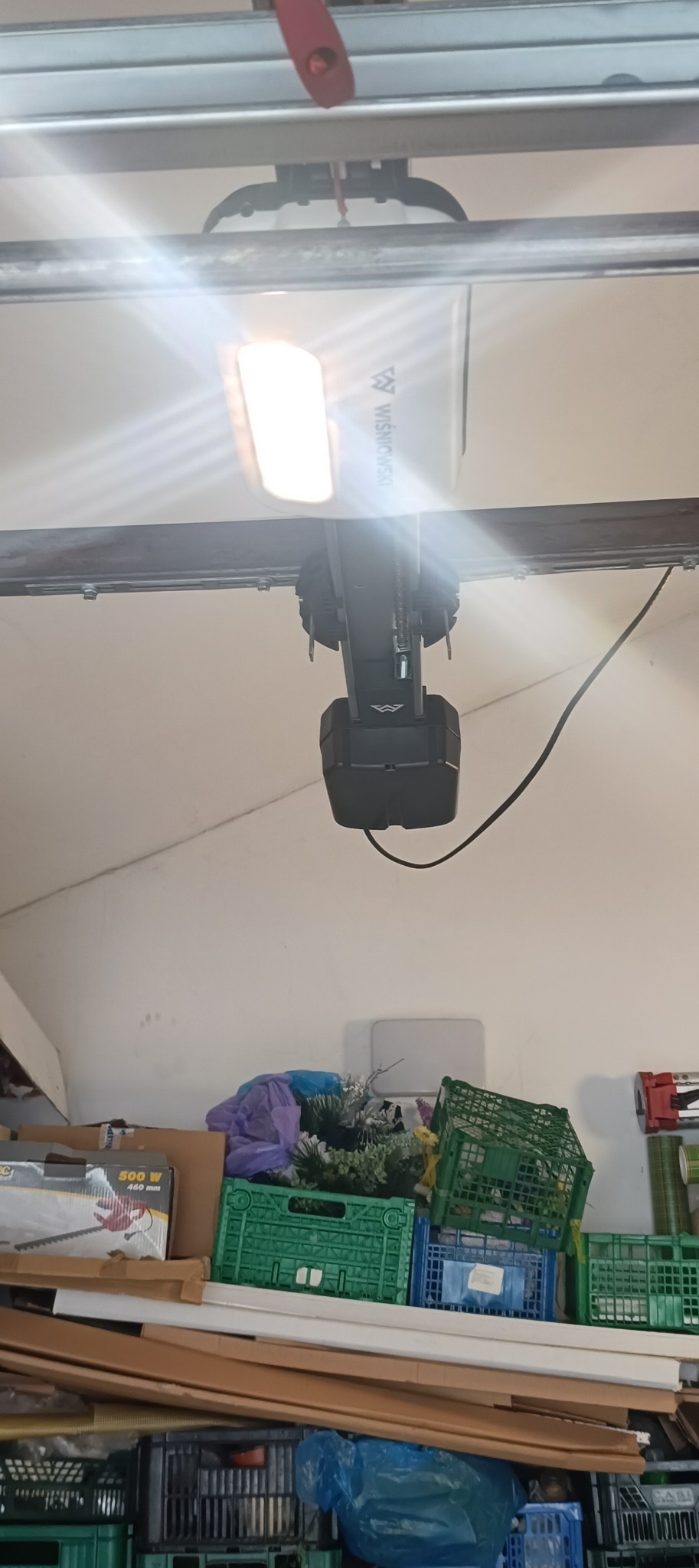 Brama Wiśniowski UniTerm z napędem spar600 napęd na łańcuchu w miarę cichy mocny i przede wszystkim szybki