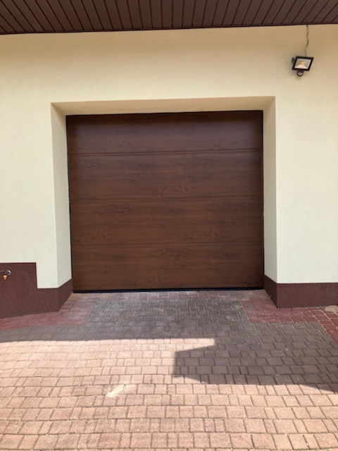 Bardzo ładny UniTerm