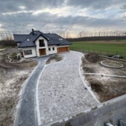 Układanie kostki brukowej Żyrardów 1