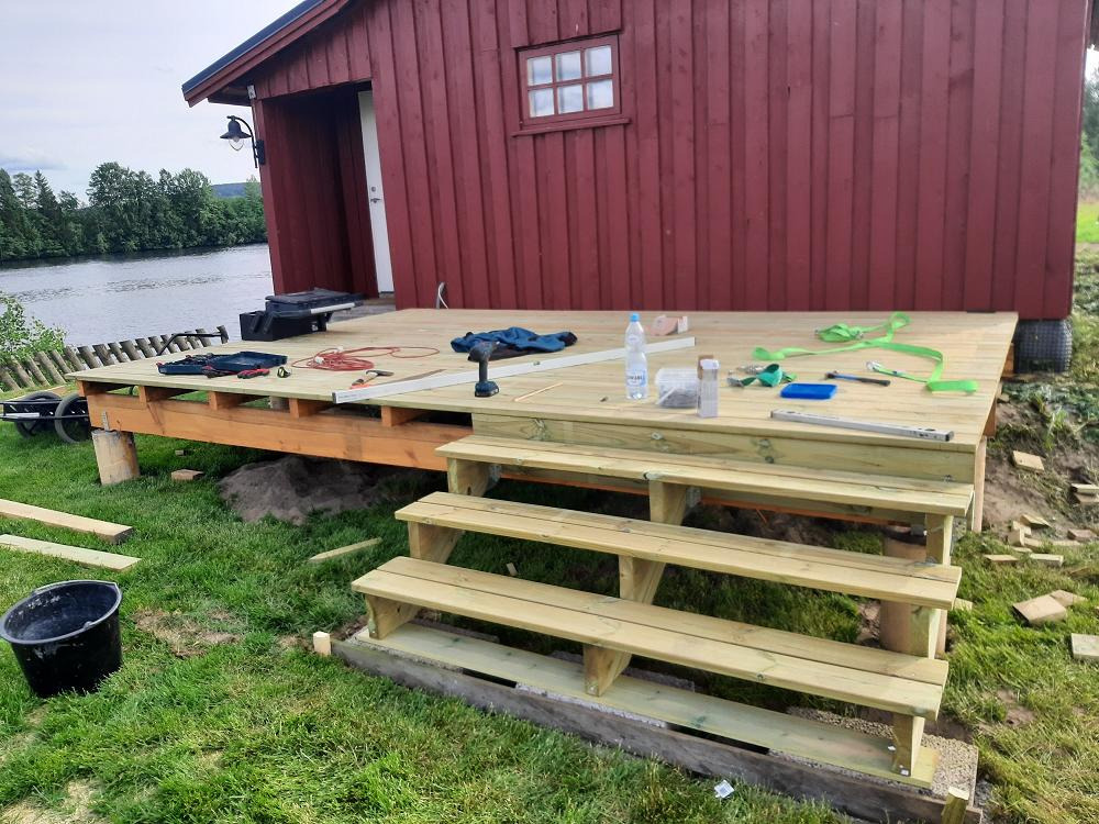 podesty, tarasy, schodki - styl skandynawski