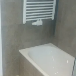 Obudowa wanny glazurą