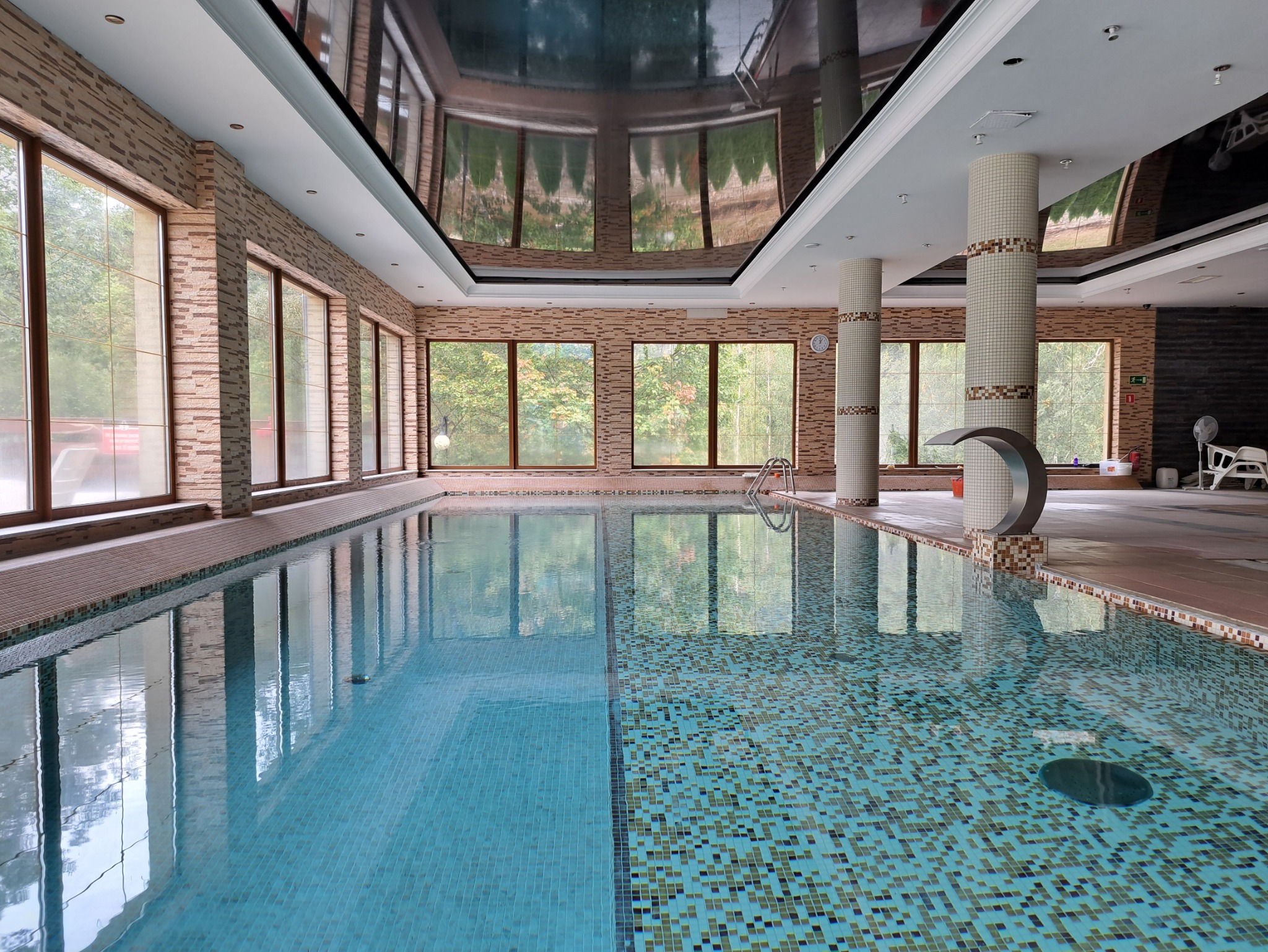 Remont basenu w hotelu Gorzelanny.