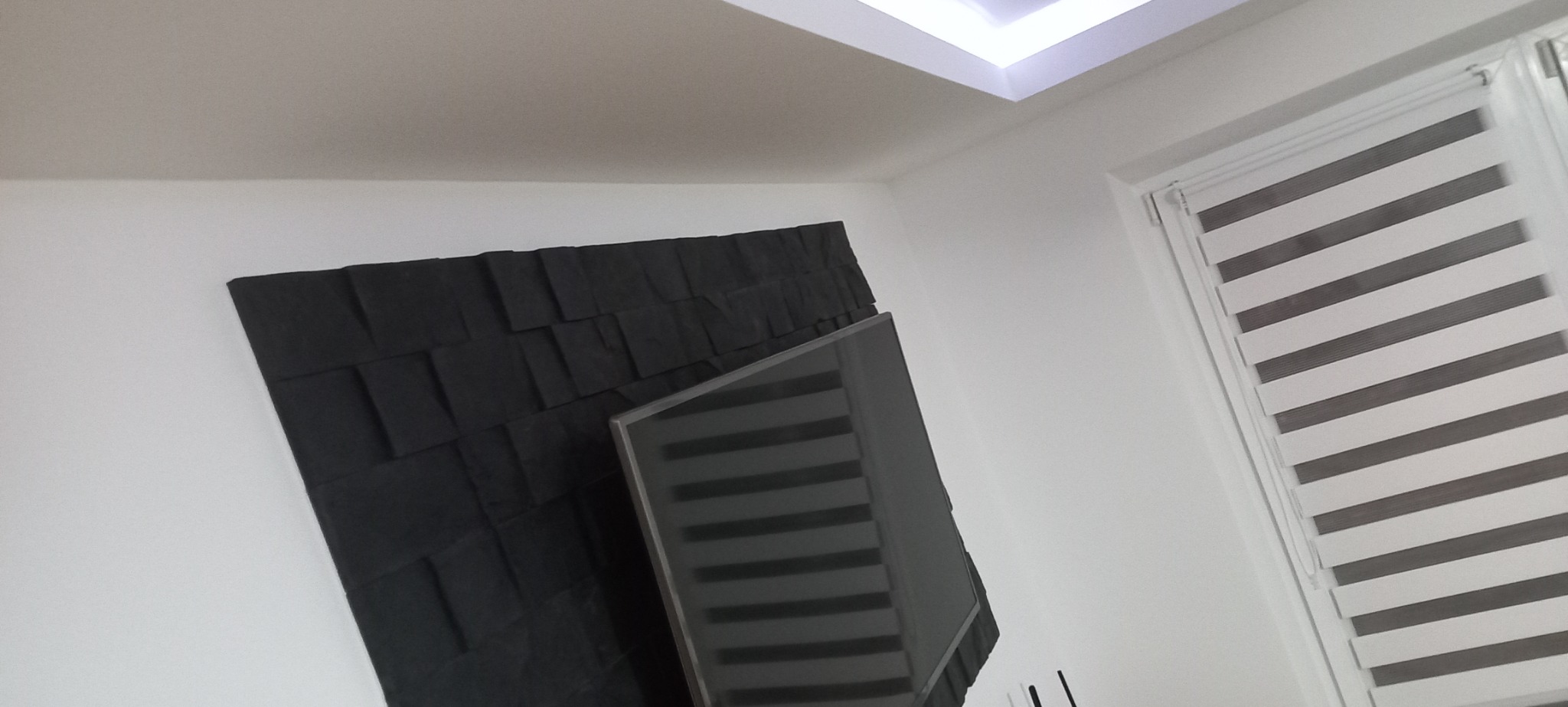 • Gładź • Zabudowa LED • Kamień Ozdobny • Instalacja Elektryczna • Gniazdo LAN (CAT.5E) • Gniazdo Antenowe