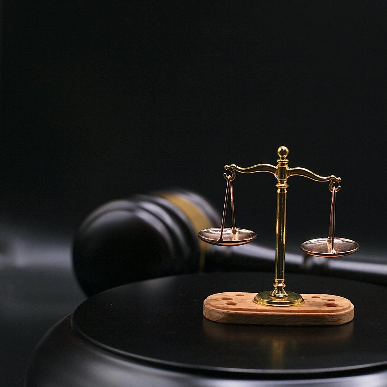 Oferuję usługi adwokackie w Rzeszowie.