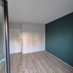 Katsiaryna Padasinavik - Tapetowanie Krak&oacute;w