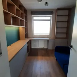 Gabinet, prawa strona.