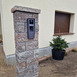 ELMUS SPÓŁKA Z OGRANICZONĄ ODPOWIEDZIALNOŚCIĄ - Inteligentny system wideodomofonowy . obsługuje także kamery na posesji