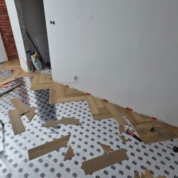 Krzysztof Bączyński - Tapetowanie Sztum