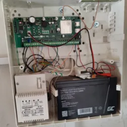 Systemy Alarmowe, Utrzymanie, Wymiana Akumlatorów