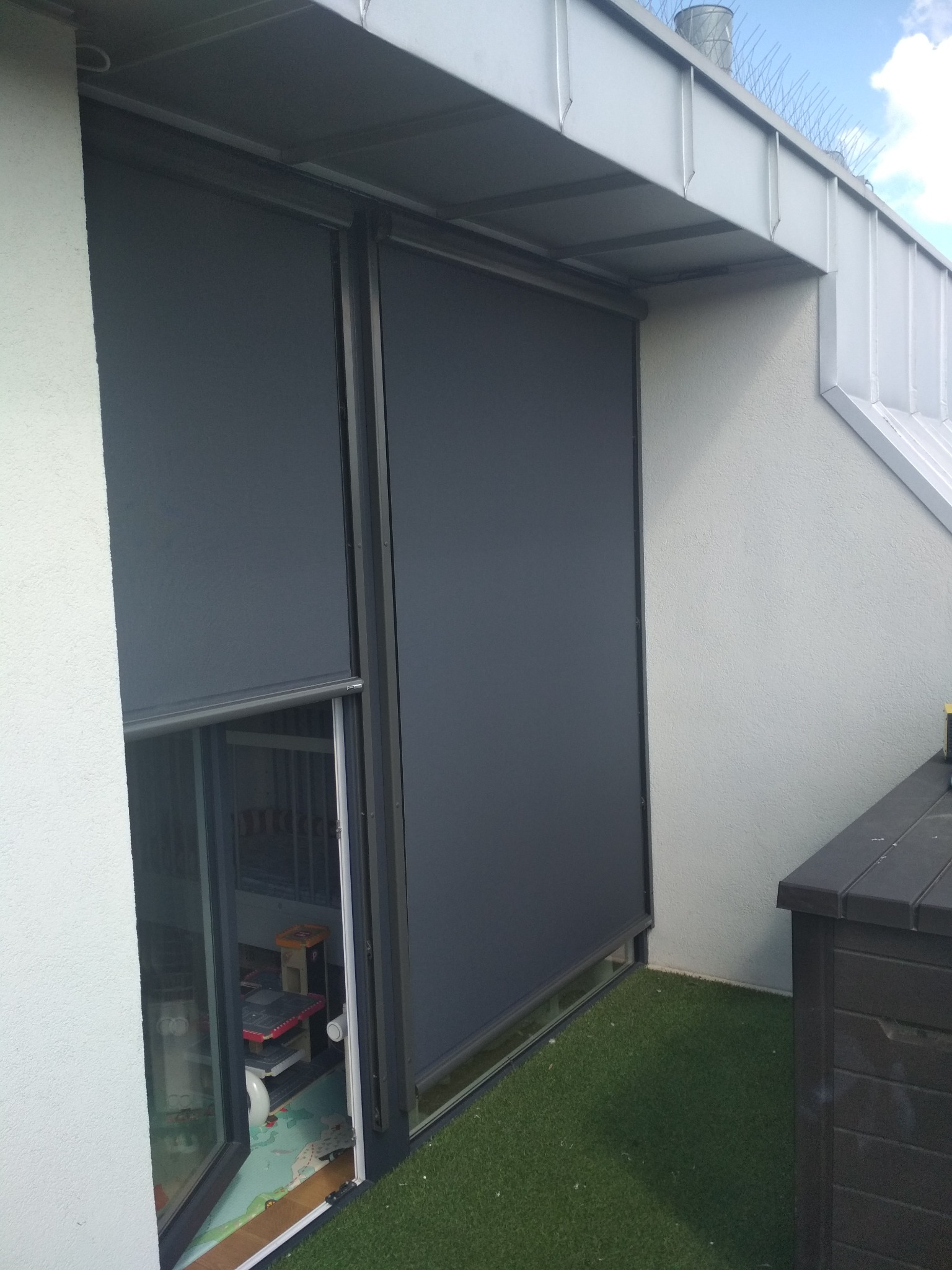 Refleksol z napędem ręcznym.