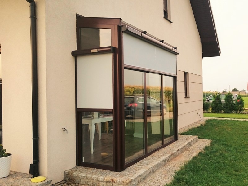 Refleksole z napędem solarnym.