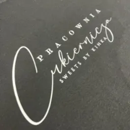 Podkoszulki z nadrukiem.