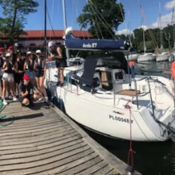 Obozy żeglarskie na Mazurach 2022