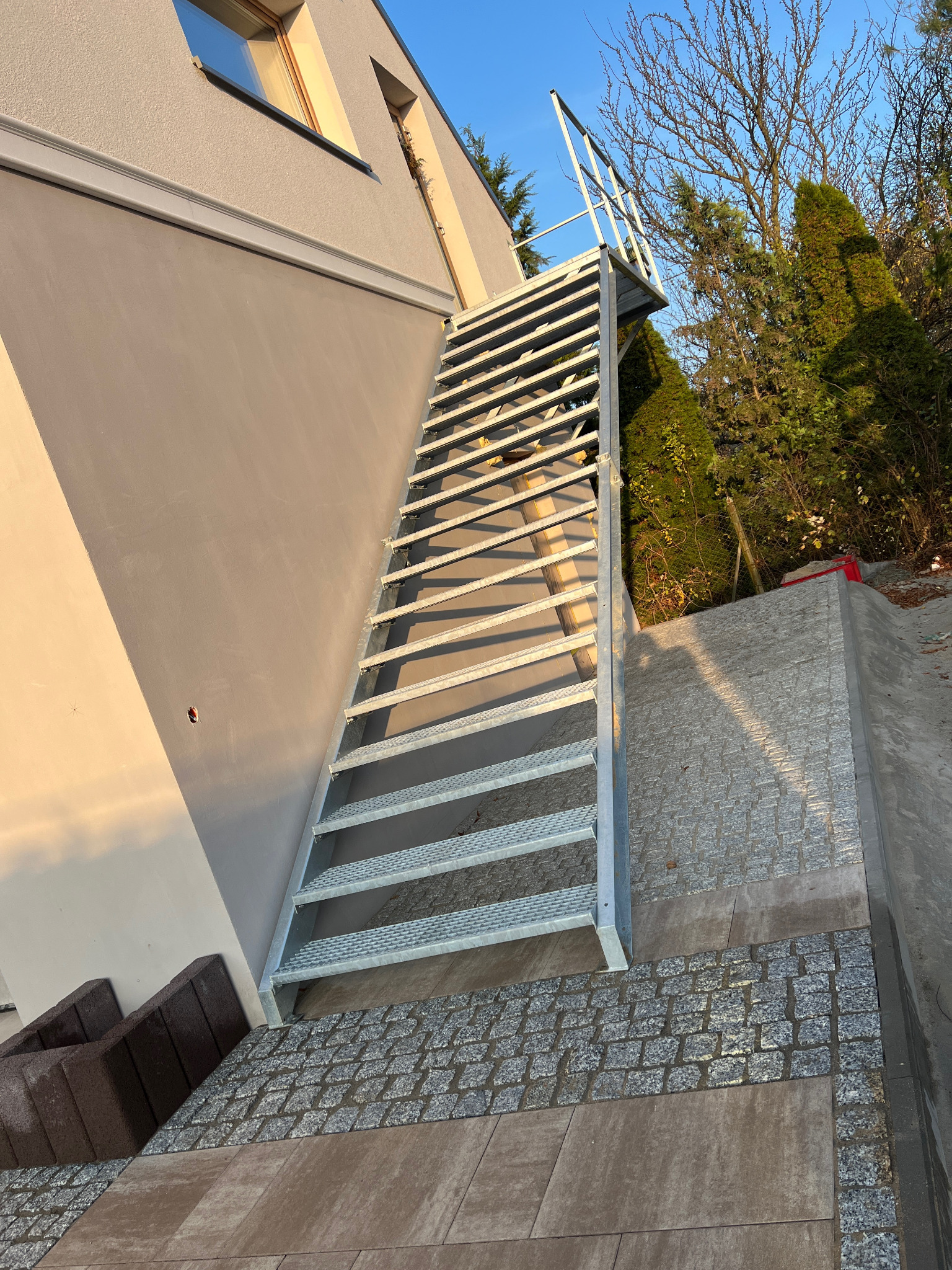 Montaż schodów Kostka brukowa Toledo Polbruk, granit cięto-łupany 8x8, 10x10