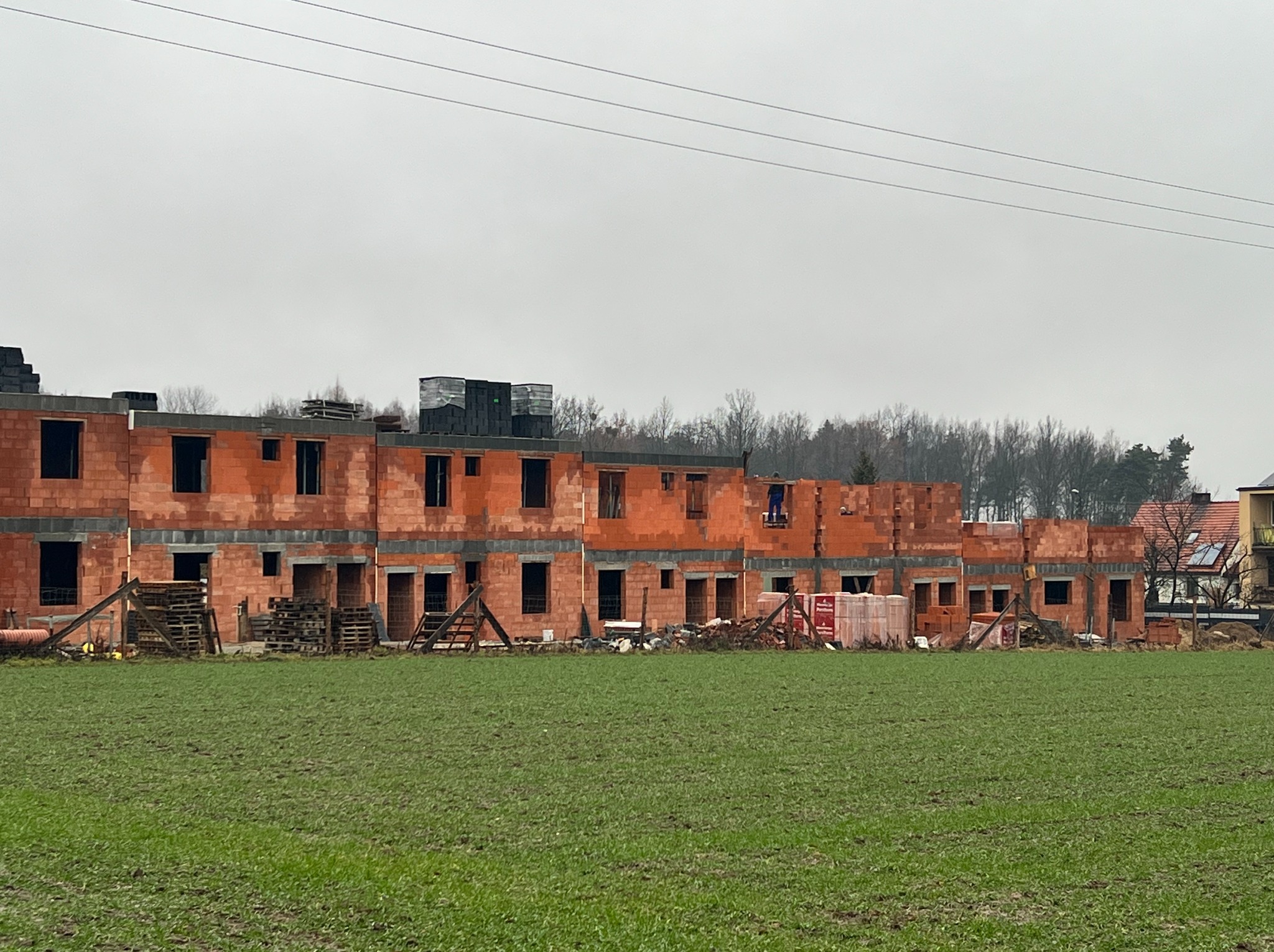 Budowa 16 domów mieszkalnych