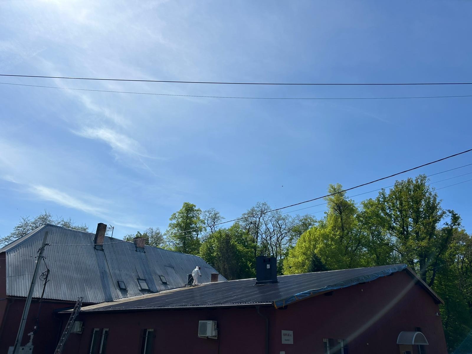 2025 kolor RAL 8016 brąz