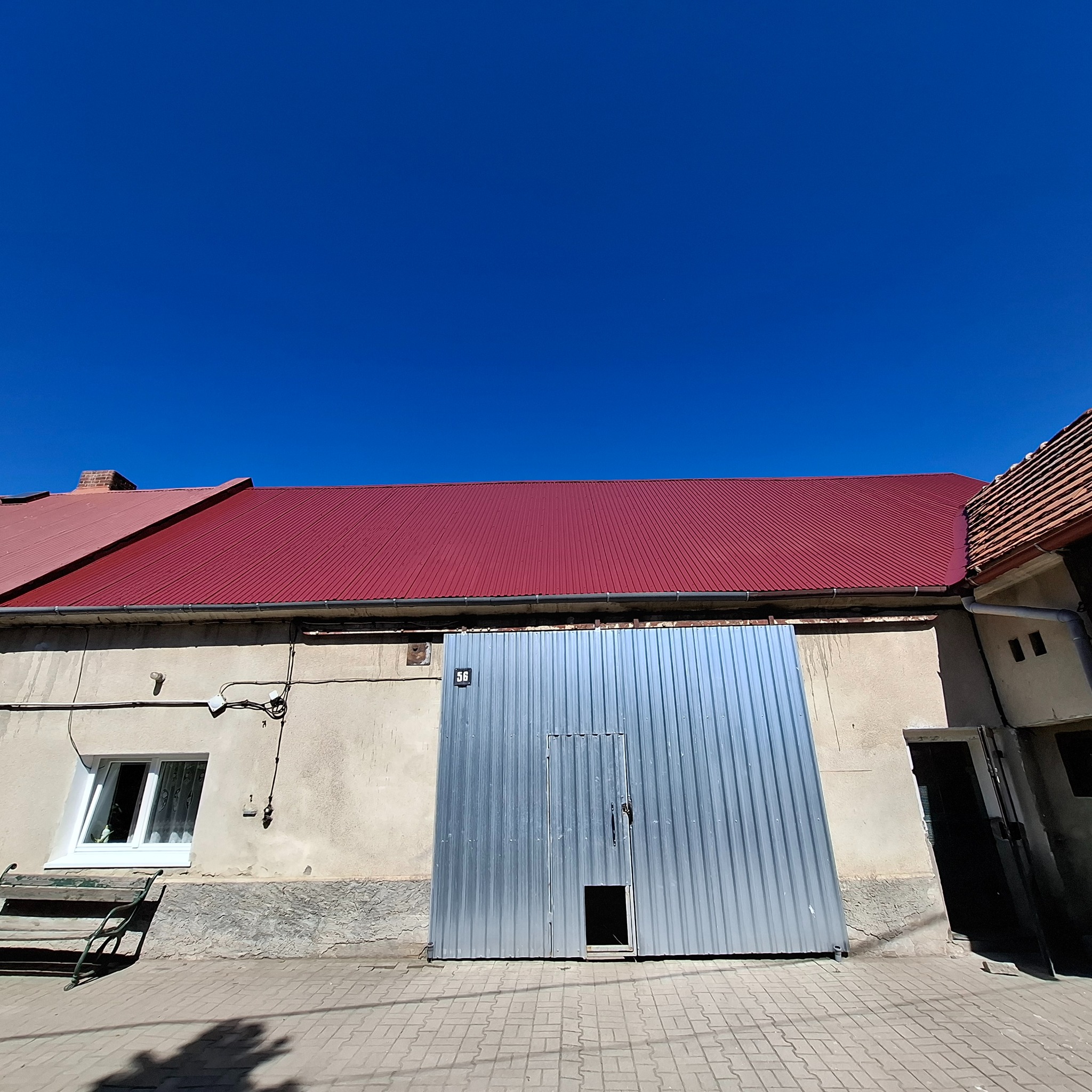 Kolor czerwony RAL 3009 . 2025r