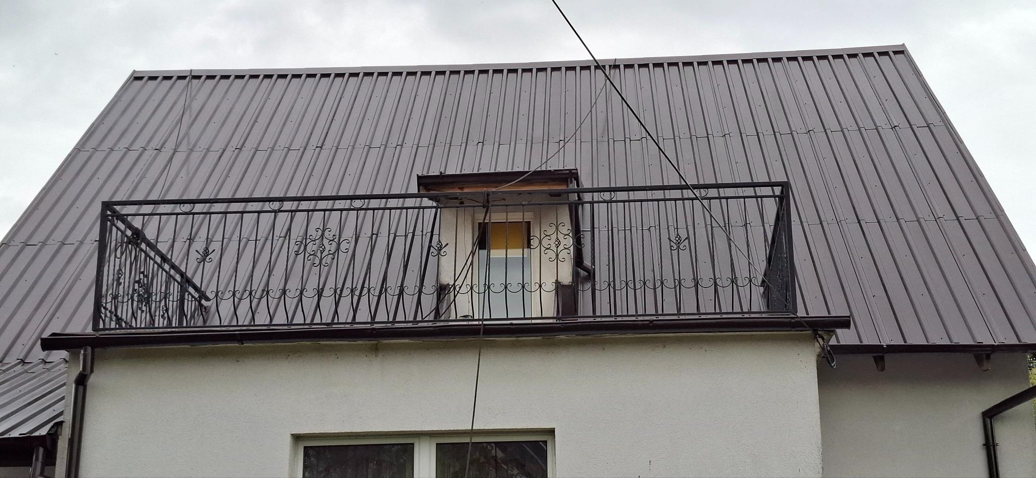 Kolor ciemny brąz RAL 8016 .2025r