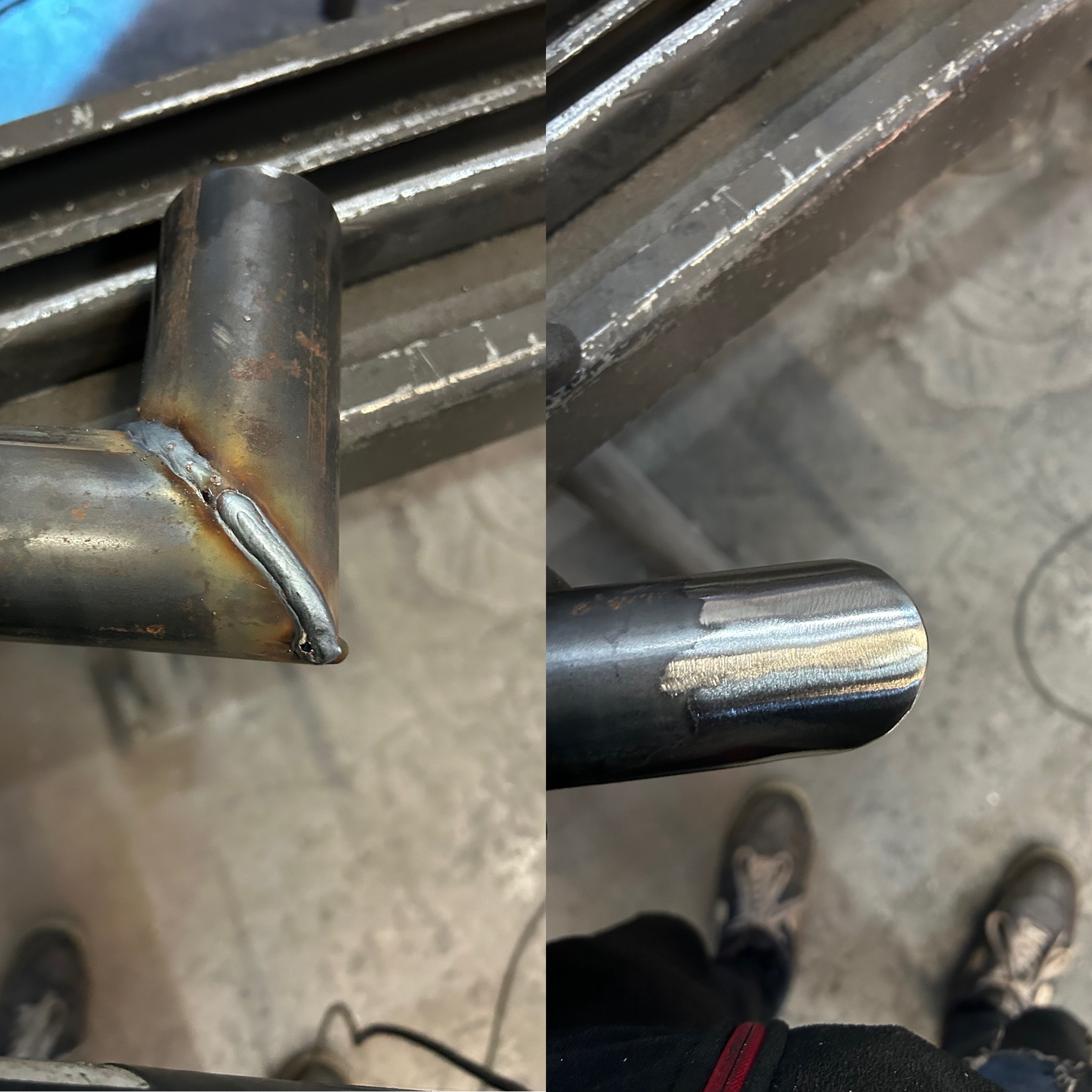 Spoina na metalowej konstrukcji z rur, widoczne ślady obróbki i spawania, w tle elementy metalowe