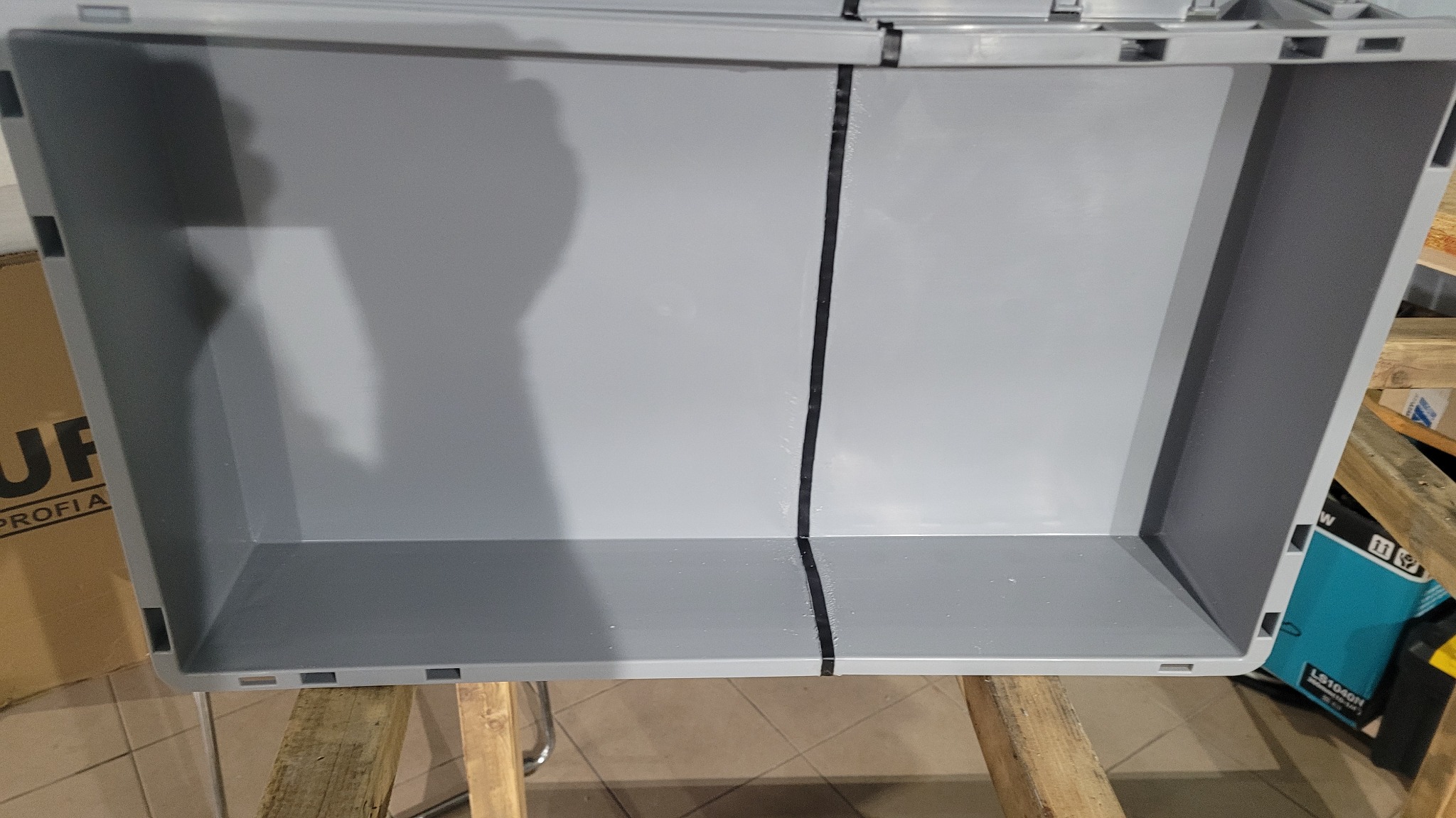 Przedłużony pojemnik logistyczny